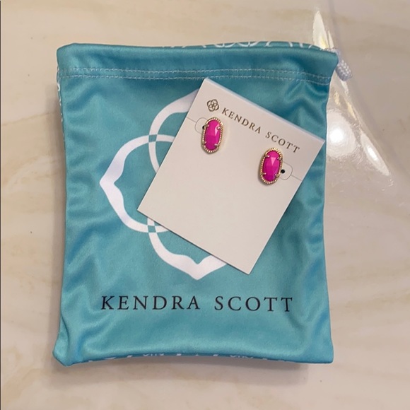 Kendra Scott Jewelry - Kendra Scott Ellie Gold Stud Earrings in Magenta
